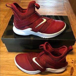 nike lebron soldier xii mens basketball shoe